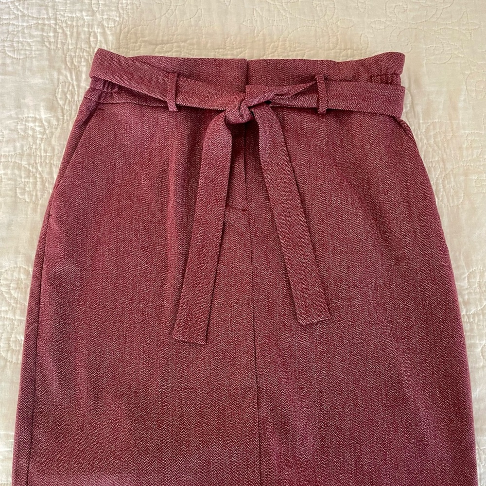 LOFT Black, Houndstooth, Tan & Burgundy Pencil Skirt Set - Picture 3 of 14